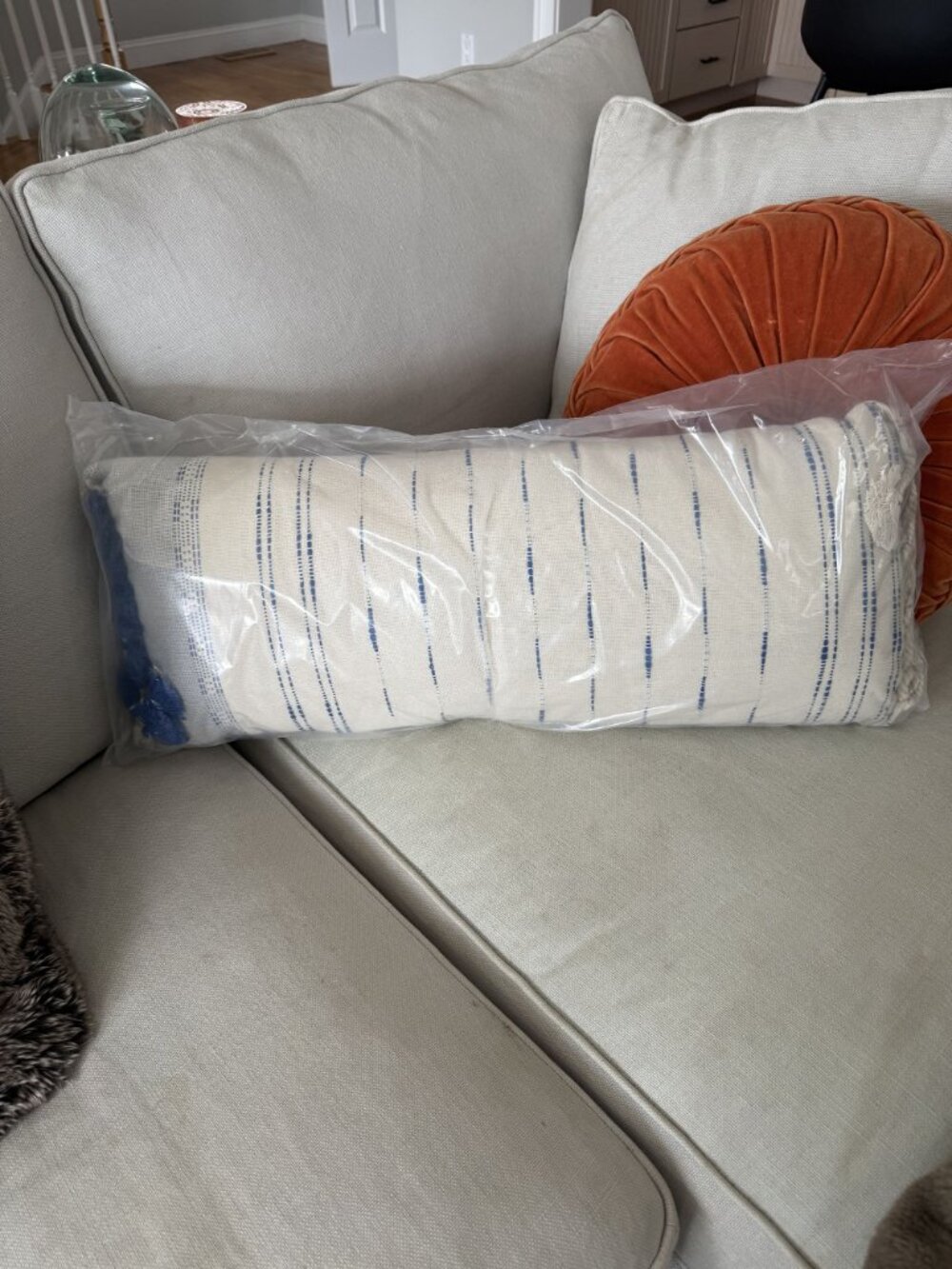 NWT Anthropologie Nayo Lumbar Decorative Pillow Tassel Cream Blue 12x27 $98 [jb] - Picture 2 of 7